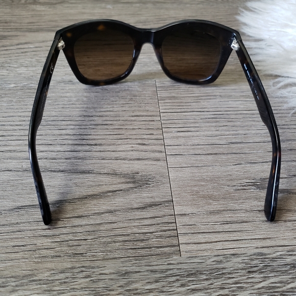 MAUI JIM - Sunglasses & case - Picture 5 of 16